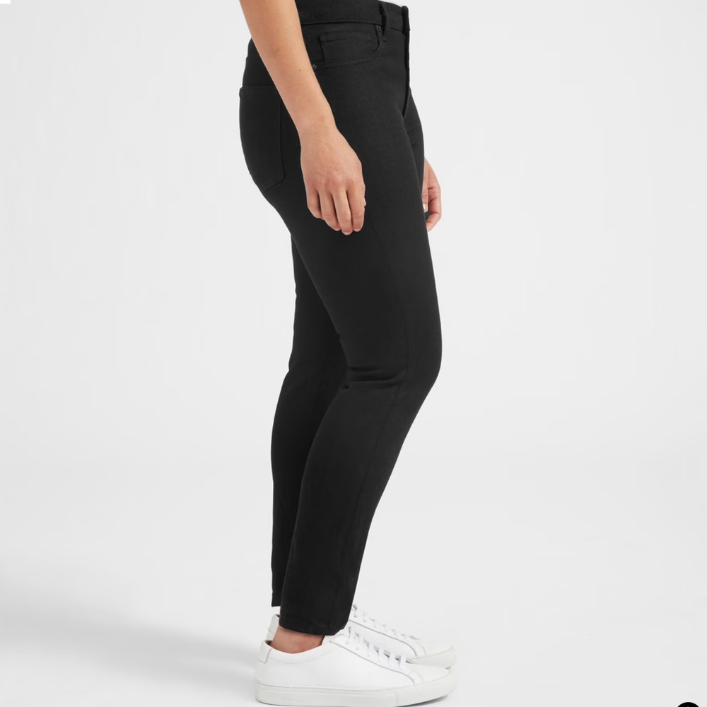 Everlane NWOT  10”Highrise Skinny Stretch Jeans in Black. 32 x 32 - Picture 8 of 9